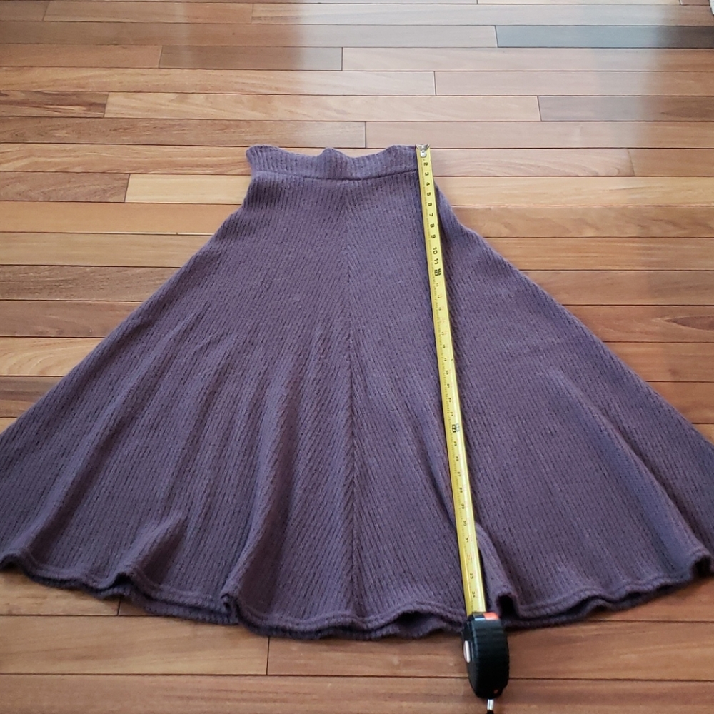 Skirt - Picture 5 of 7